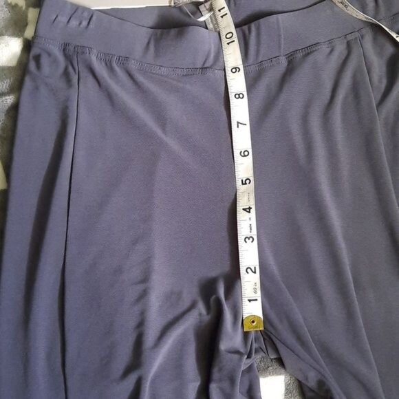 Last Tango NWT Dark Grey Elastic Waistband Front Slit Pant Legs Size Small - Picture 7 of 10